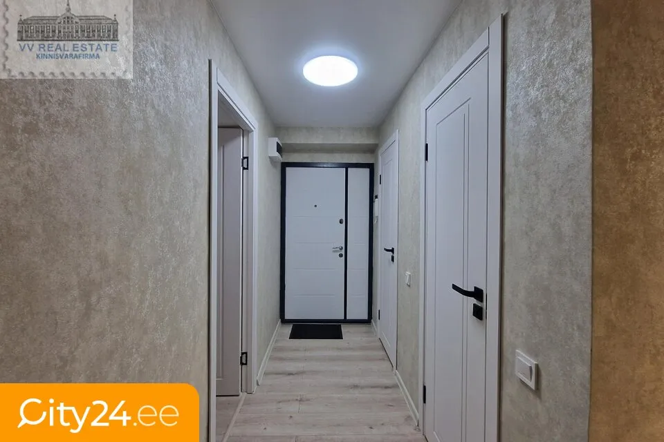 hallway_entrance