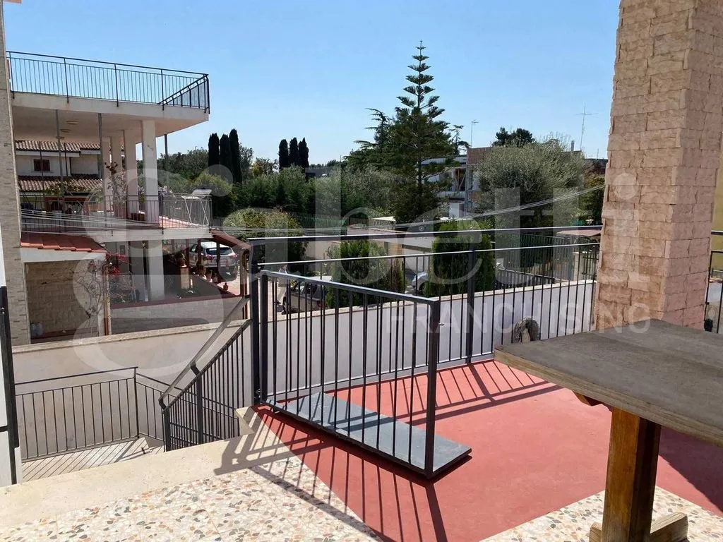 Balcony - Versatile Villa with Garden in Trani
