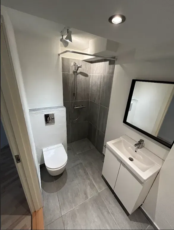 Salles de bain - Renovated 3-Bed Flat with Balcony in Kolding Centre