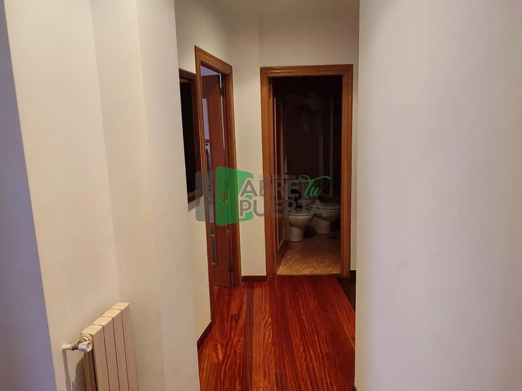 Hallway - Duplex with Terrace in Ourense