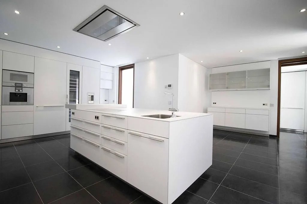 Cuisine - Contemporary Townhouse with Pool in Ifara