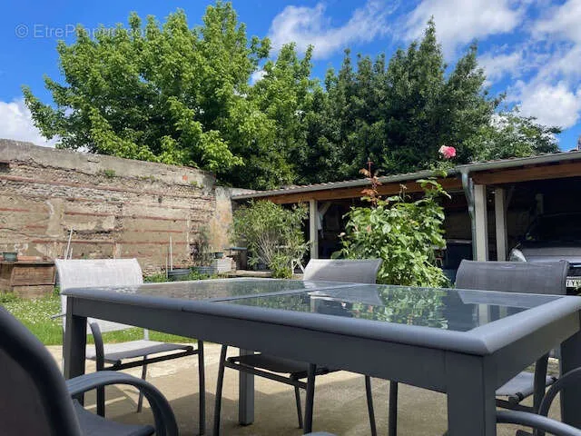 Terrasse - Duplex Jardin avec Garage à Toulouse