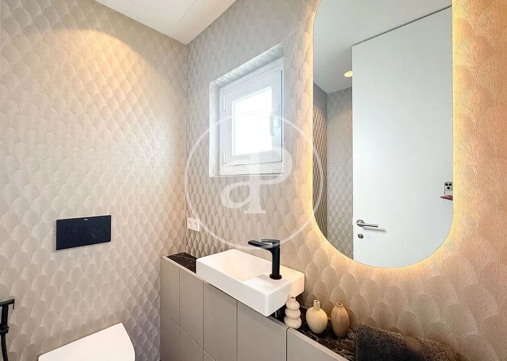 Vannitoad - Luxury Penthouse with Terrace in Chueca, Madrid