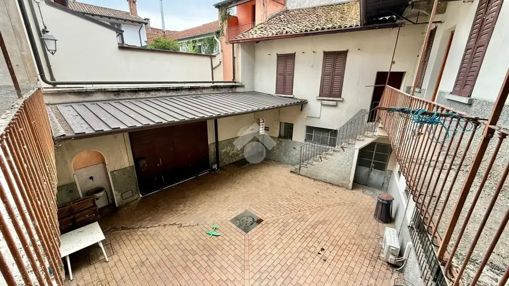 Jardin - Independent House with Shops in Treviglio Historic Centre