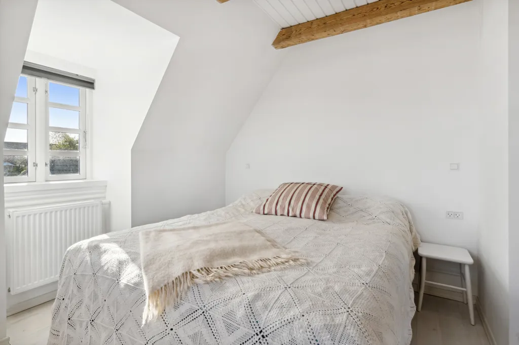 Magamistoad - Renovated Villa with Waterside in Strøby Egede
