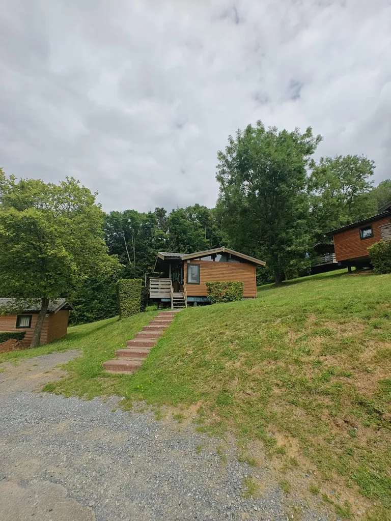 Extérieur - Chalet avec Vue dans le Parc Vallee les Etoiles à Hastière
