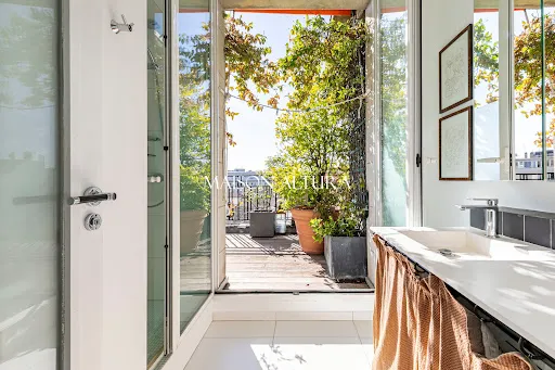 Salles de bain - Appartement de Luxe avec Vue Tour Eiffel à Paris 7ᵉ