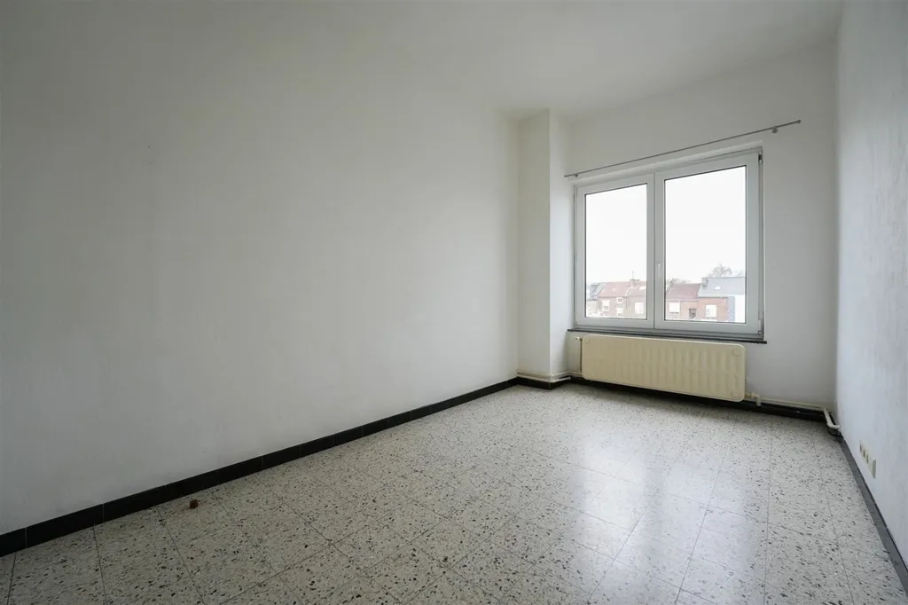 Toad - Spacious Apartment in Quiet Area, Ans