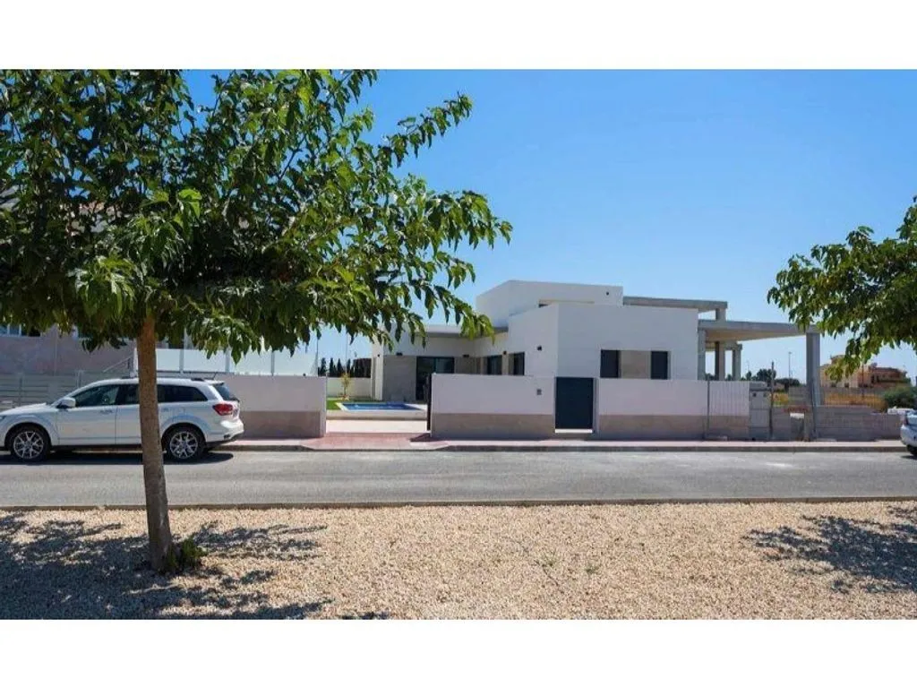 Extérieur - New Villa with Pool in Daya Nueva