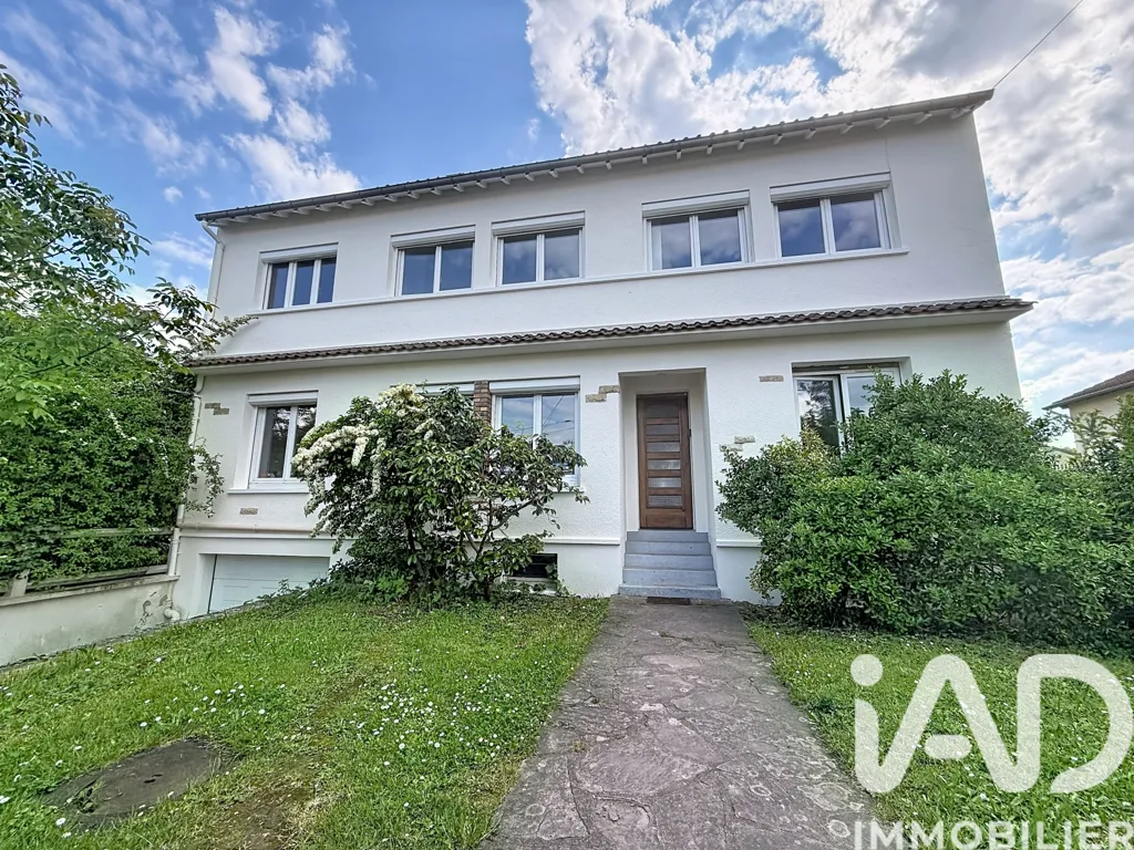 Välivaade - House with Large Garden in Ermont
