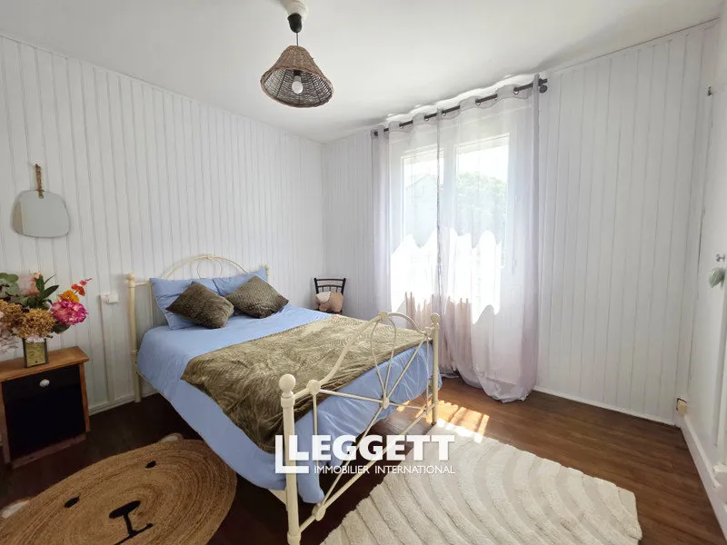 Chambres - Maison avec Jardin Clos à Roumazières-Loubert