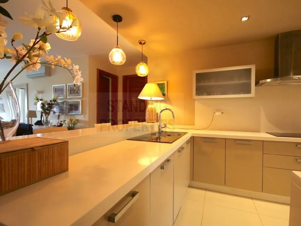 Cuisine - Luxury Duplex with Golf Views in Alcantarilha