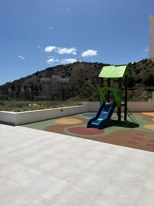 Jardin - Apartment with Pool on Avenida Arrigo Boito