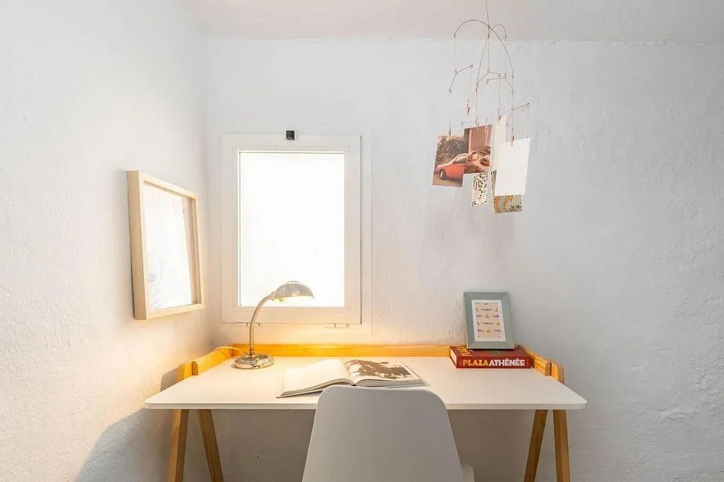 Bureau - Reformed House with Sea View in Moclinejo