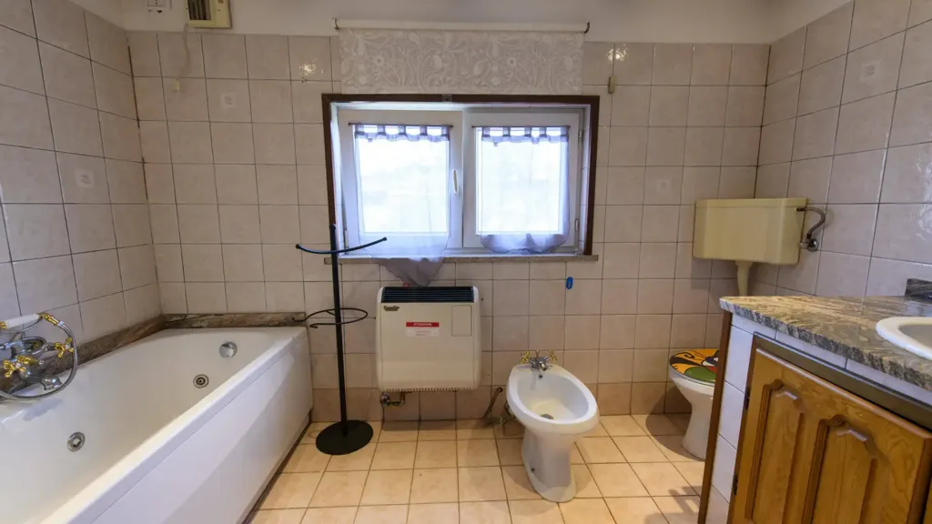 Salles de bain - Terraced Villa with Garden in Gorizia