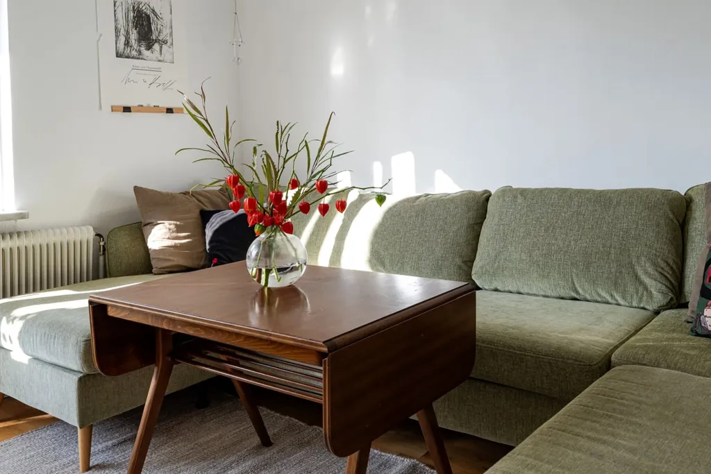 Soggiorno - Apartment with West-Facing Balcony in City Proximity