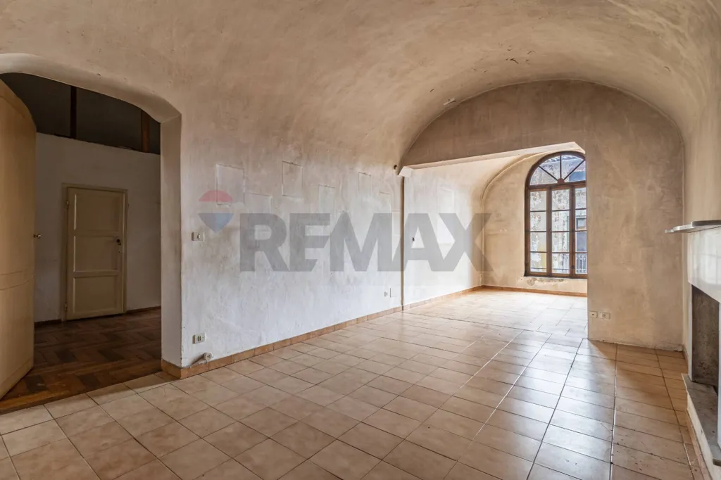 Pièces - Historic House with Panoramic View in Biella