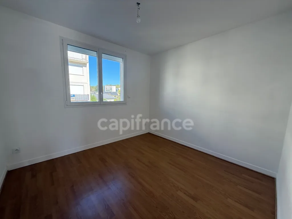 Toad - Renovated 3-Bed Flat with South View in Hautes-Pyrénées
