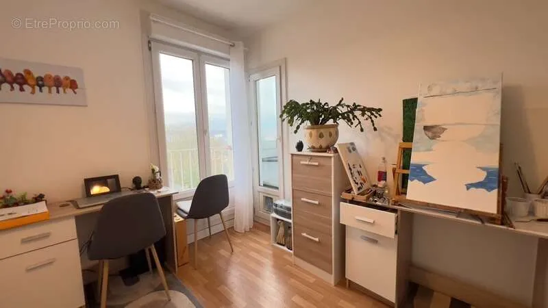 Bureau - Appartement T4 avec Balcon à Quimper-Sud