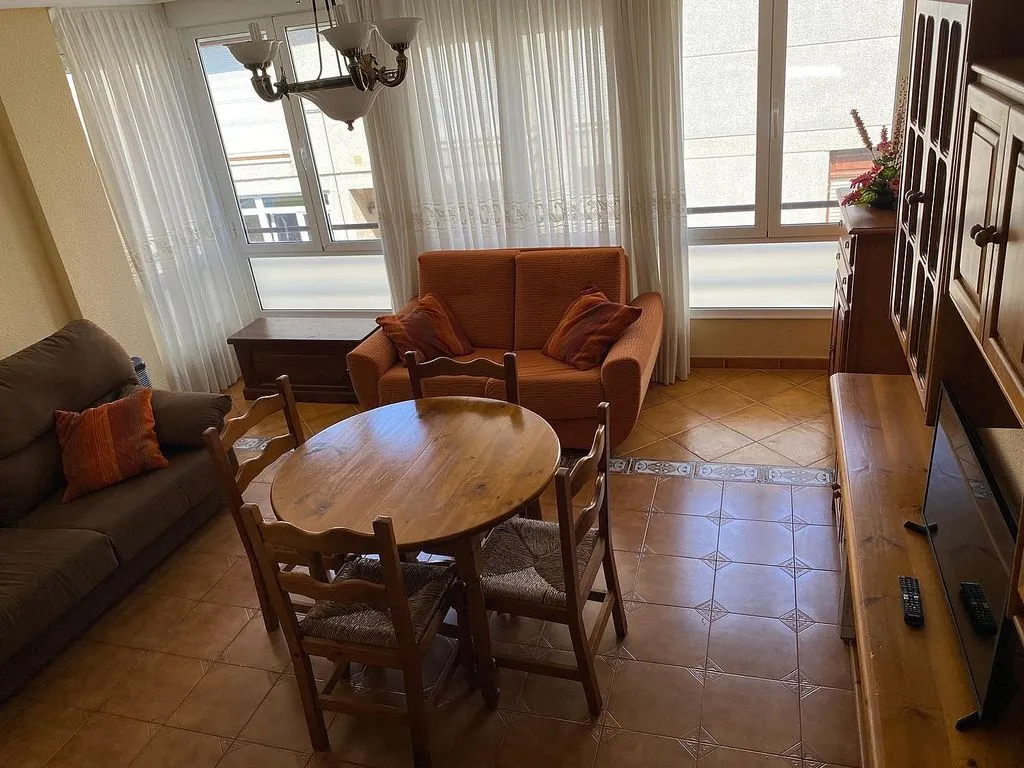 Salle à manger - Apartment with South-Facing Terrace in Noja
