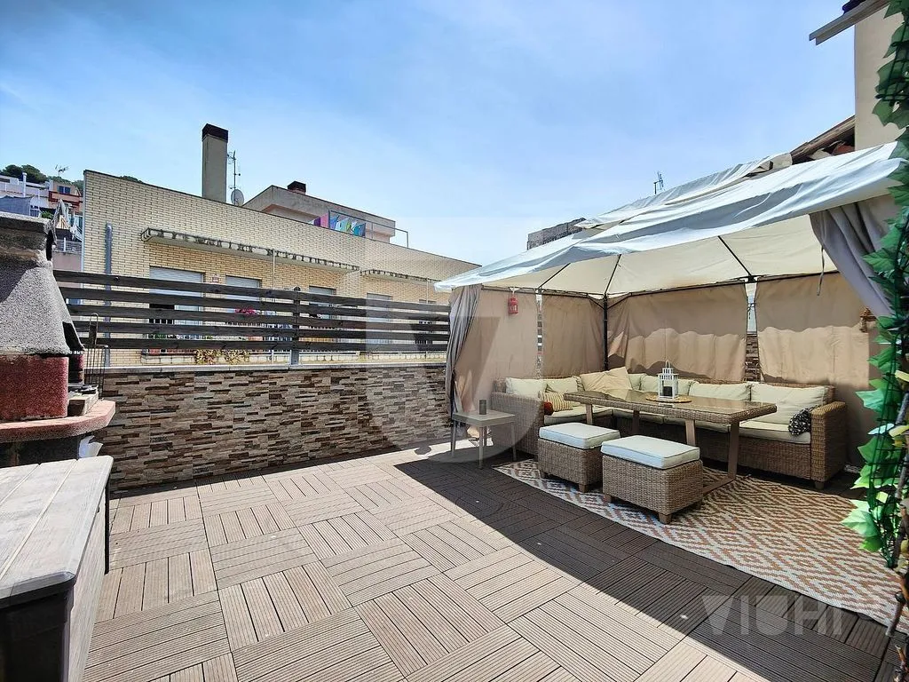 Terrazza - Duplex Flat with Patio in Montgat
