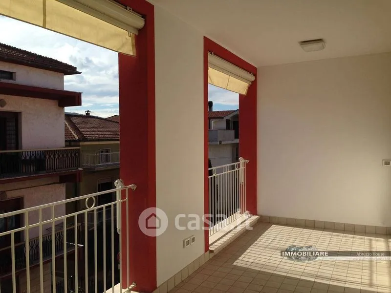 Rõdu - Apartment with Terrace near Alba Adriatica
