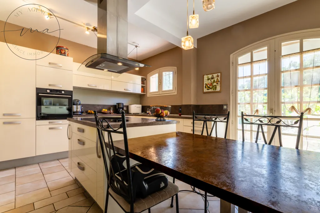 Cucina - Provençal Style House with Pool in Lignan-sur-Orb