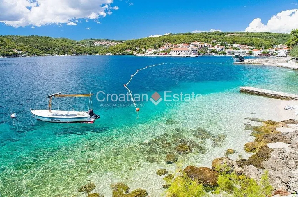 Sea View House with Garden on Brač Island