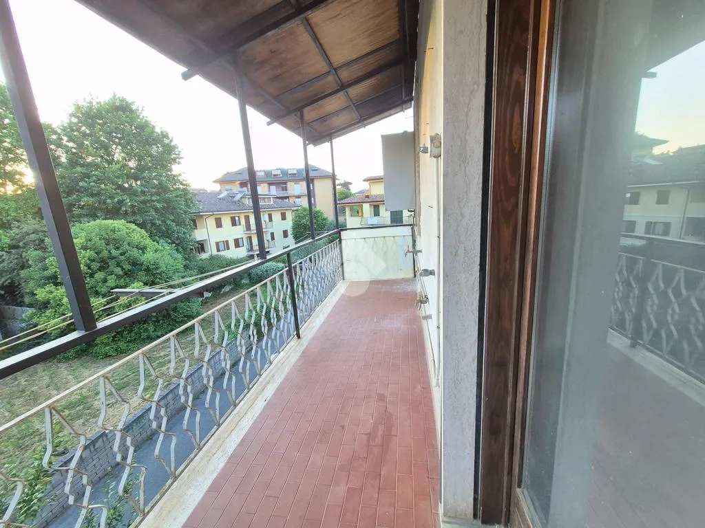 Rõdu - Spacious Apartment with Balcony in Labico