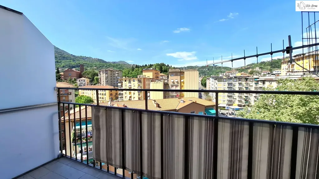 Balcon - Modernised Studio with Terrace in La Spezia