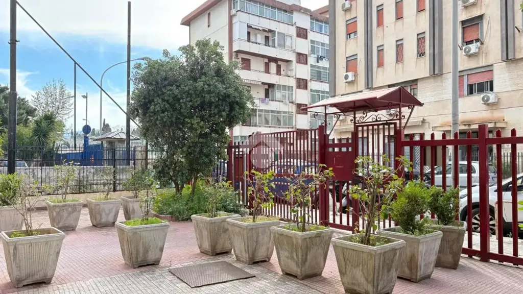 Aed - Rustic Apartment with Balcony in Palermo