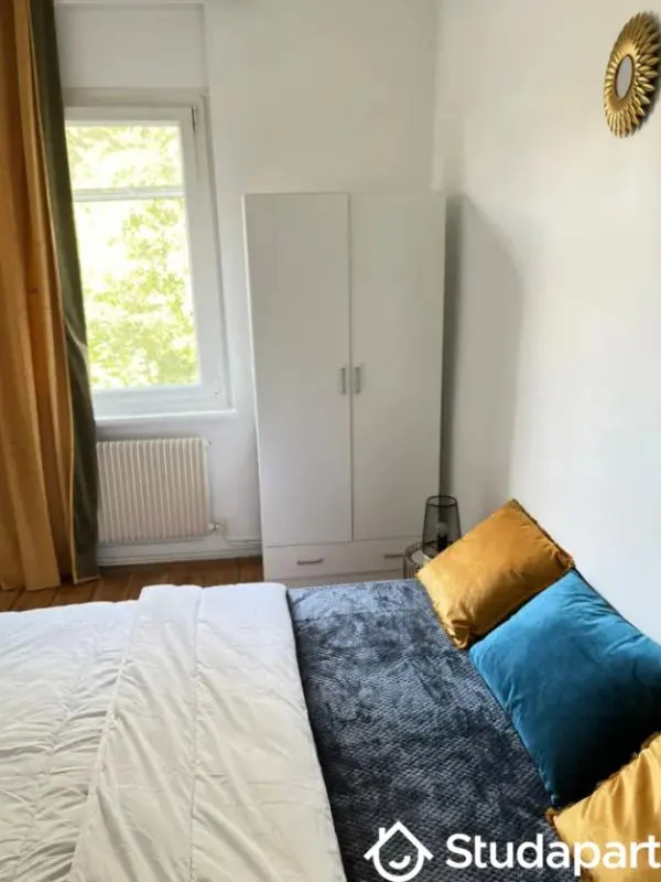 Chambres - Chambre en Colocation avec Jardin à Valenciennes