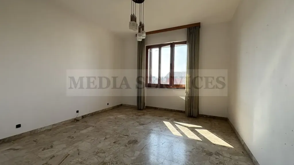 Rooms - Villa with Garden in Garlasco