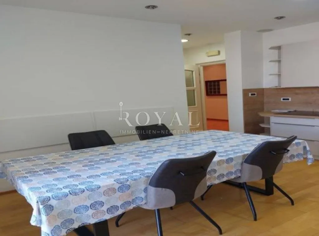 Sala da pranzo - Spacious Apartment with Balconies in Rijeka