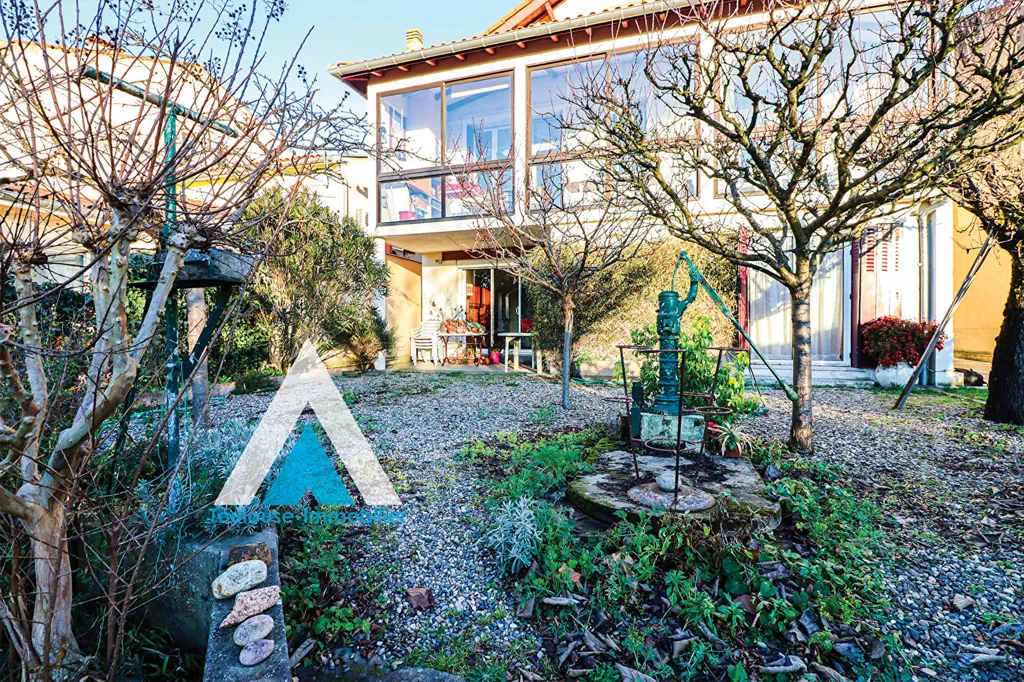 Aed - 7-Piece House with Garden in Sept Deniers