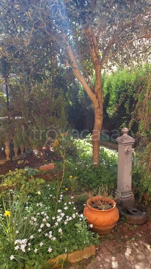 Aed - Liberty Villa with Private Garden in Arignano