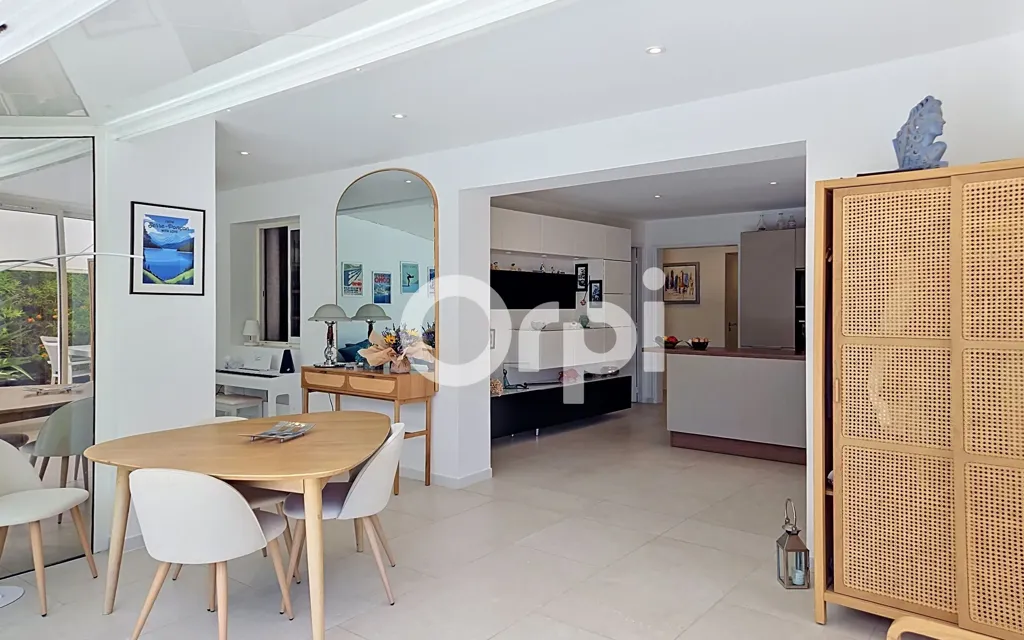 Söögituba - Apartment with Private Pool in Sanary-sur-Mer