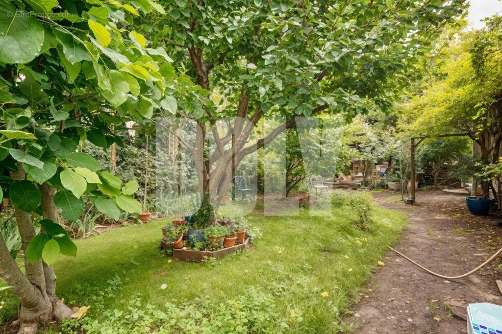 Jardin - Maison de Ville 7 Pièces avec Jardin au Calme à Saint-Denis