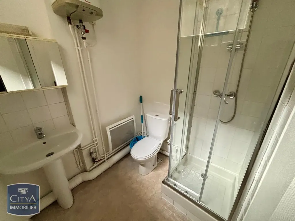 Vannitoad - Compact Studio Flat in Central Châteauroux