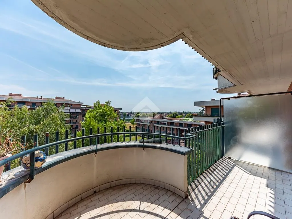 Balcone - Fully Rented 3-Bedroom in Lainate Centre