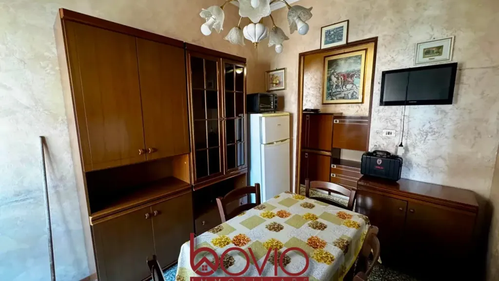 Salle à manger - Apartment with Balcony in Barriera Milano, Turin