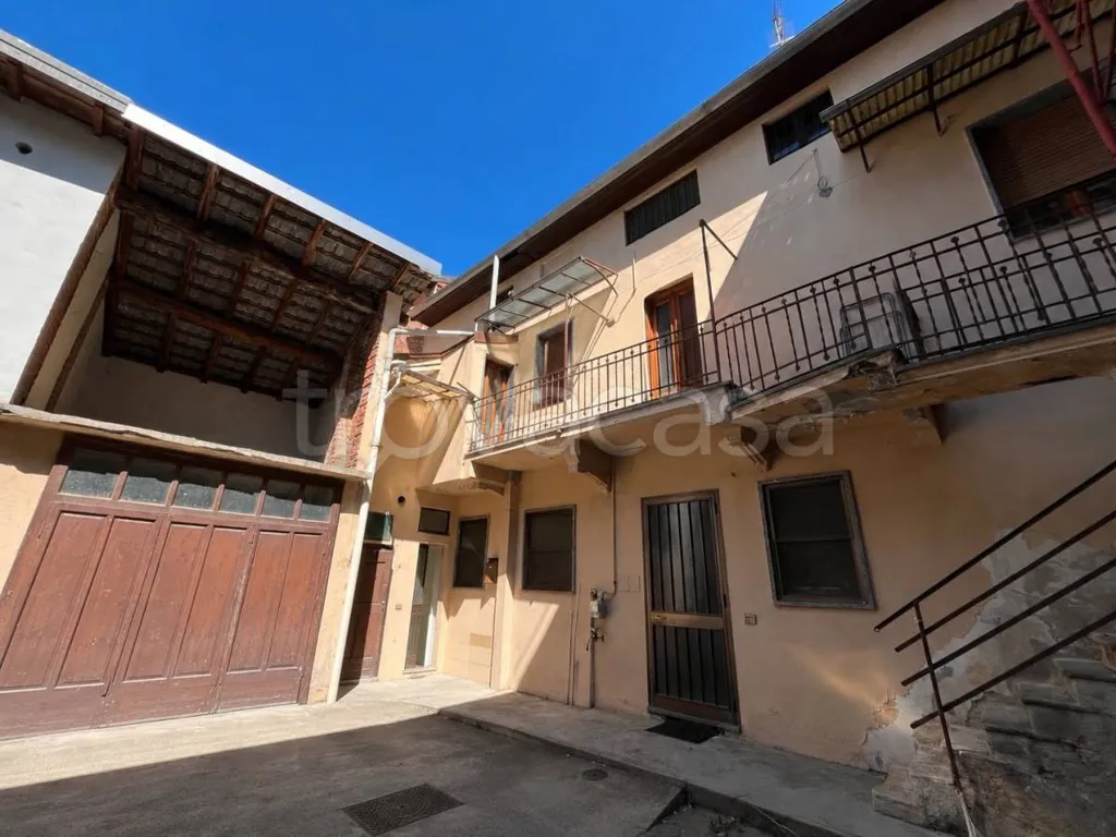 Exterior - Rearranged Apartment with Balcony in Galliate