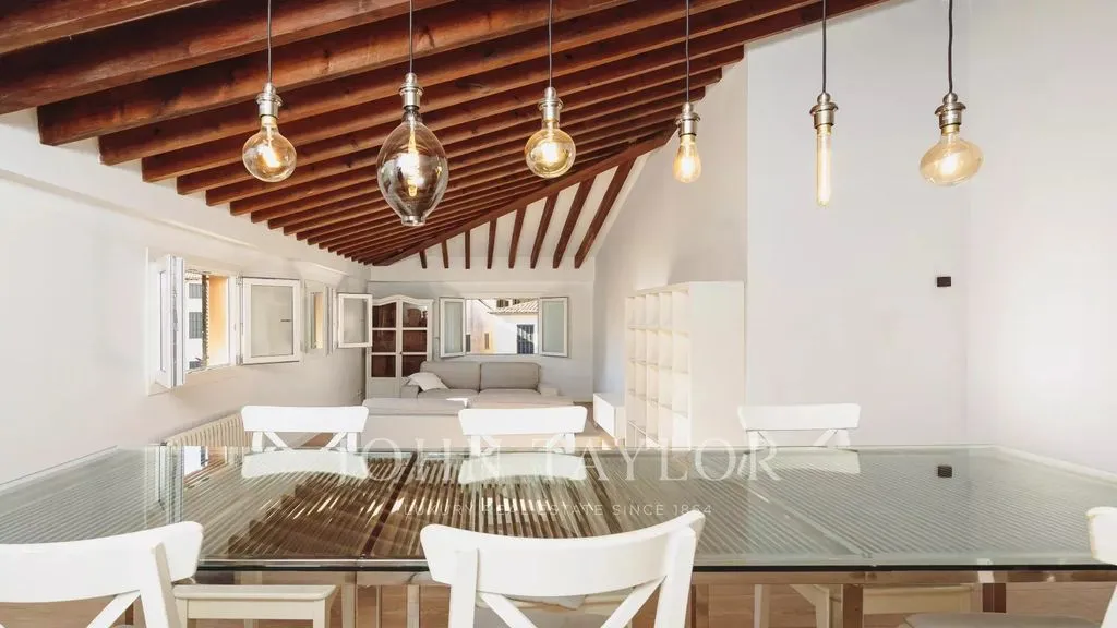 Comedor - Apartamento con vistas a la ciudad en Palma de Mallorca