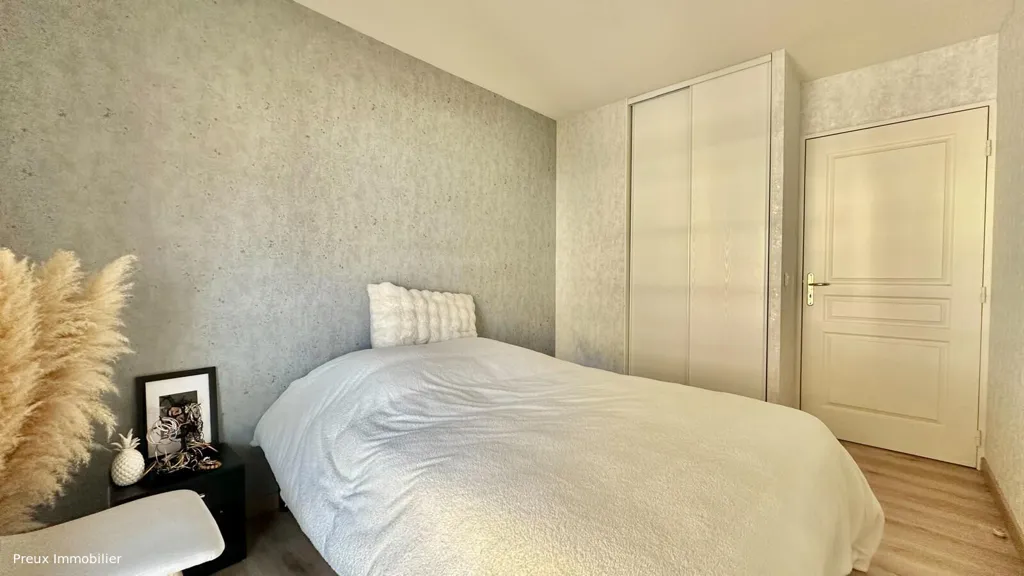 Chambres - Appartement Traversant avec Terrasses à La Balme De Sillingy