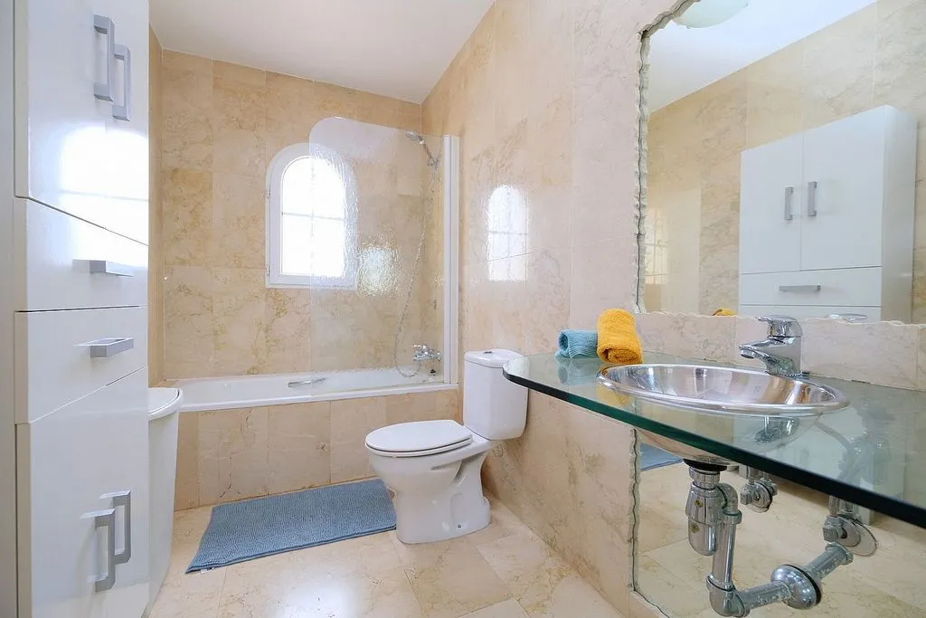 Salles de bain - Terraced House with Pool in Villa Martin