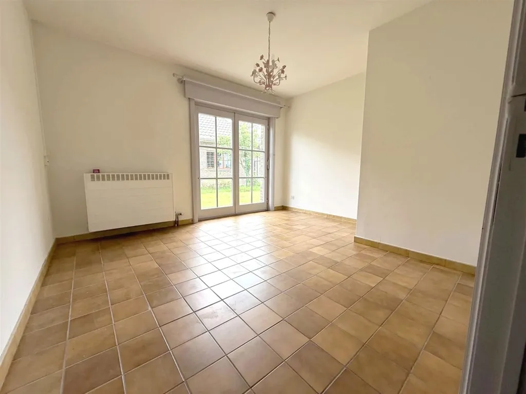Elutuba - Spacious Detached Villa with Garden in Obigies