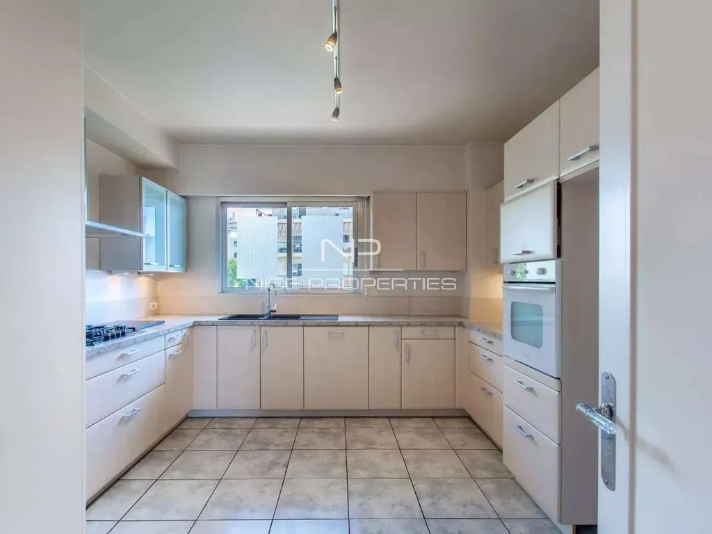 Köök - Penthouse with 380m² Terrace in Nice Cimiez