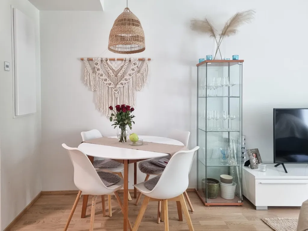 Salle à manger - Alcove Flat with Garden in Haaga, Helsinki