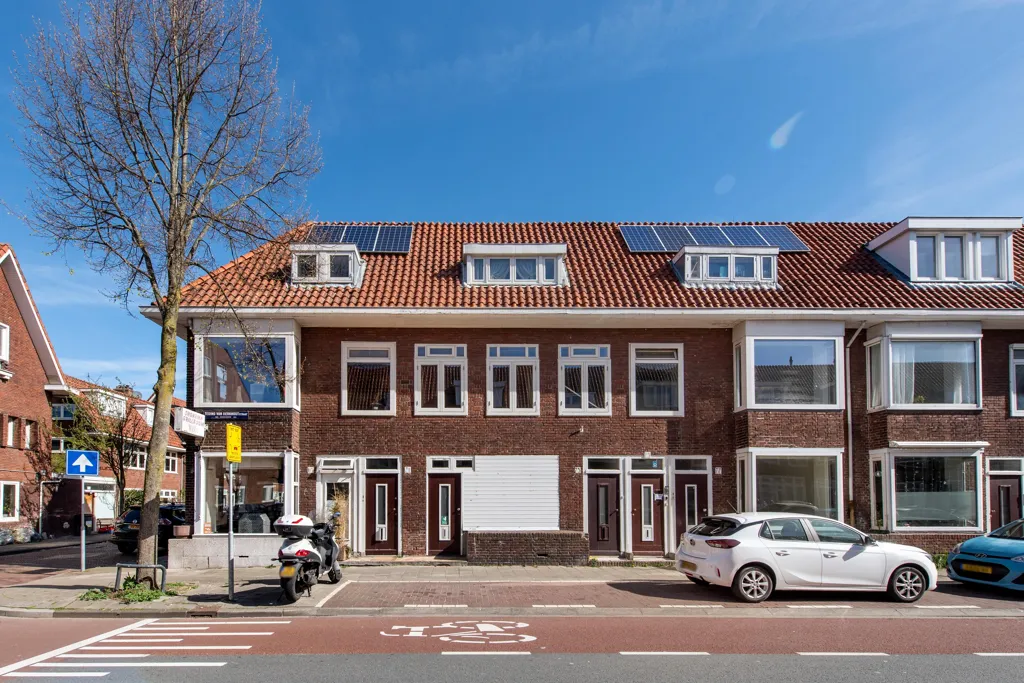 Esterno - Spacious Apartment with Balcony in Haarlem