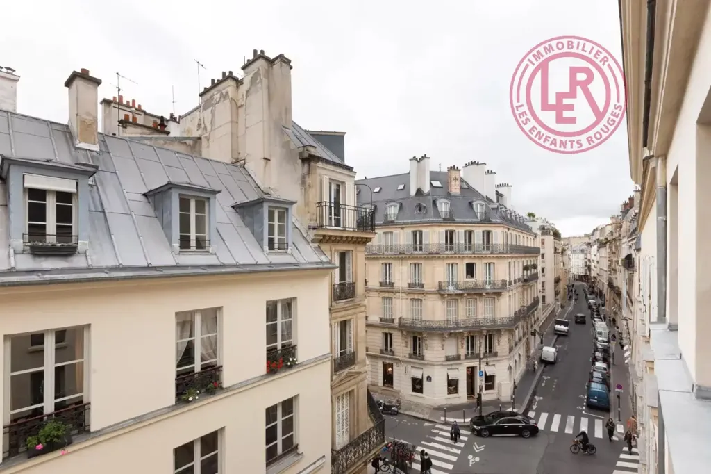 Balcon - Appartement rénové avec vue sur les toits à Paris 6e